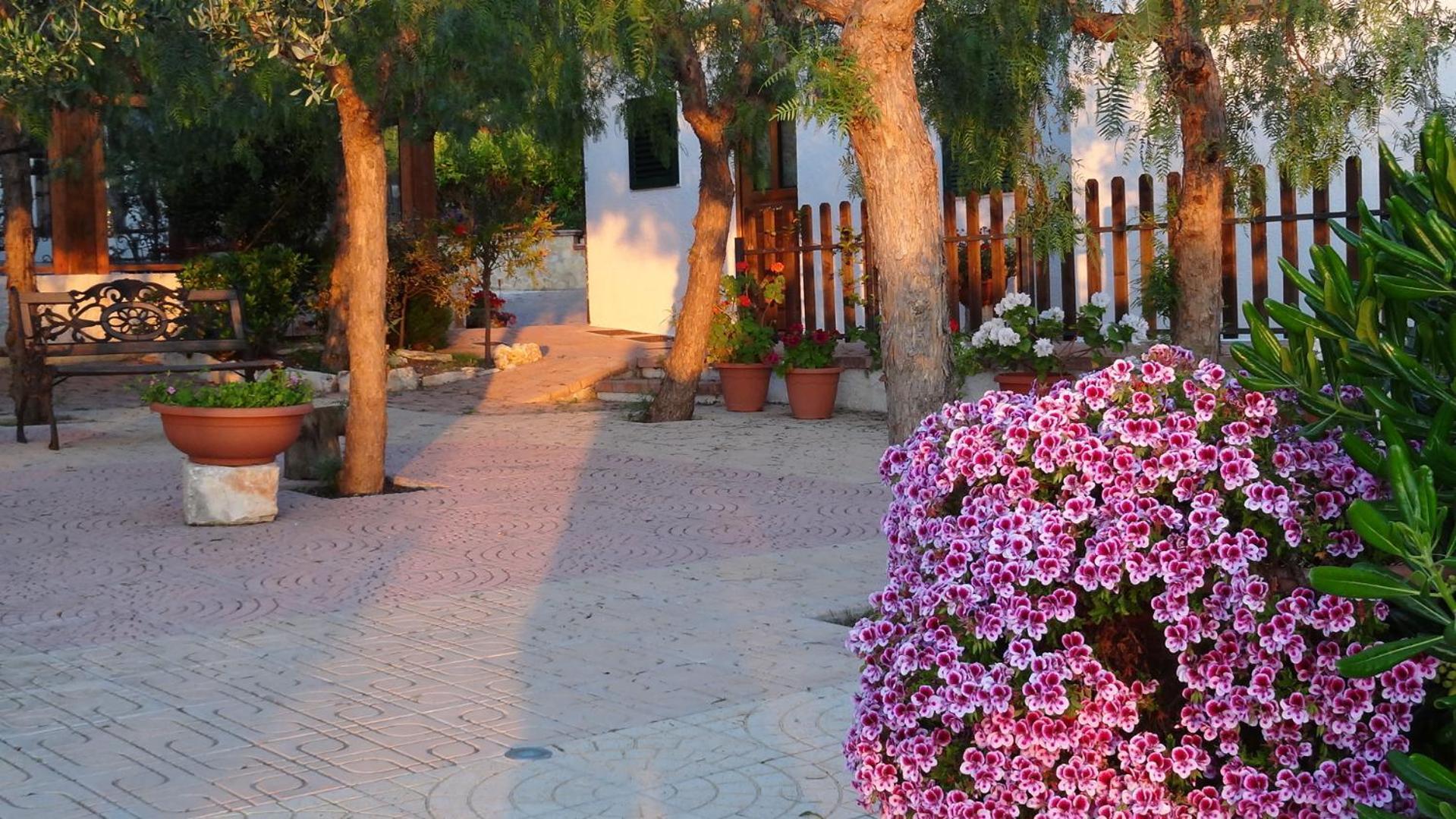 Bed And Breakfast La Casetta Monopoli Exterior photo